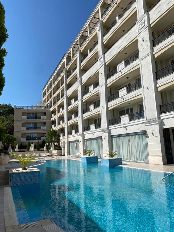 Private Apartments By The Sea With A Large Terrace In Apart Hotel! 포마리 외부 사진