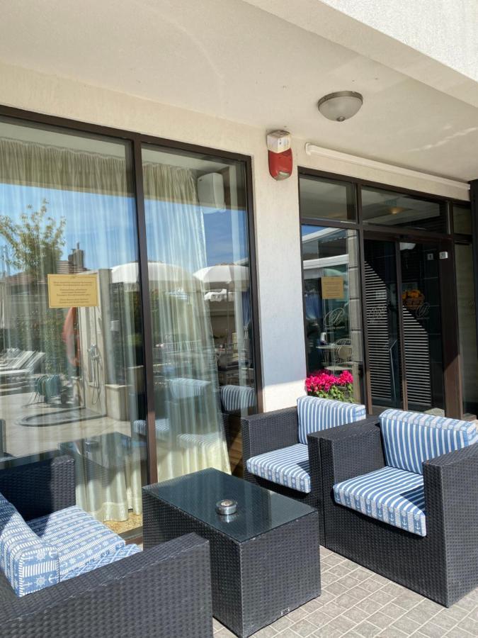 Private Apartments By The Sea With A Large Terrace In Apart Hotel! 포마리 외부 사진