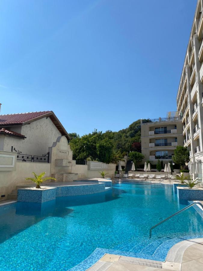 Private Apartments By The Sea With A Large Terrace In Apart Hotel! 포마리 외부 사진
