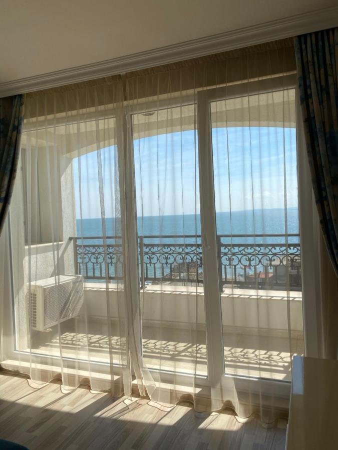 Private Apartments By The Sea With A Large Terrace In Apart Hotel! 포마리 외부 사진