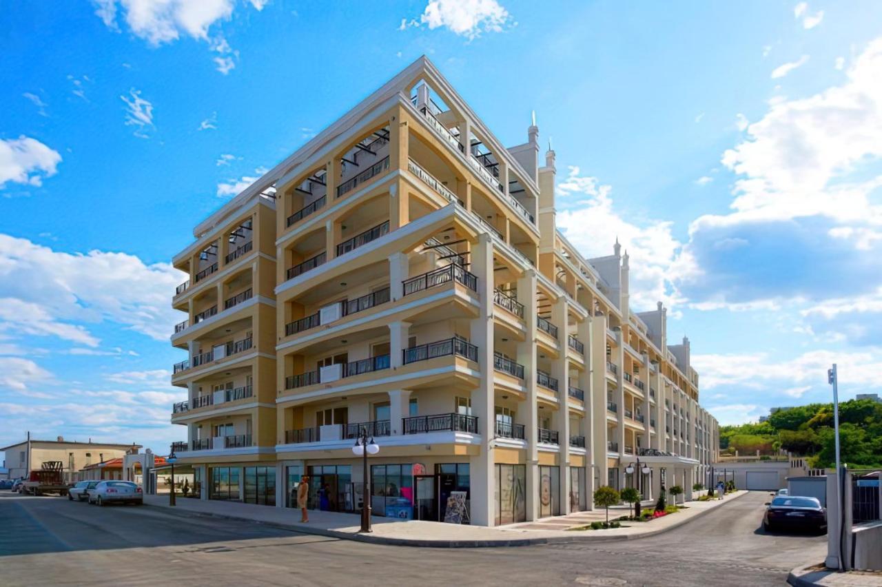 Private Apartments By The Sea With A Large Terrace In Apart Hotel! 포마리 외부 사진