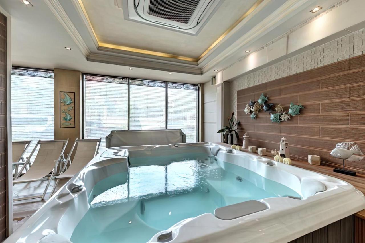 Private Apartments By The Sea With A Large Terrace In Apart Hotel! 포마리 외부 사진