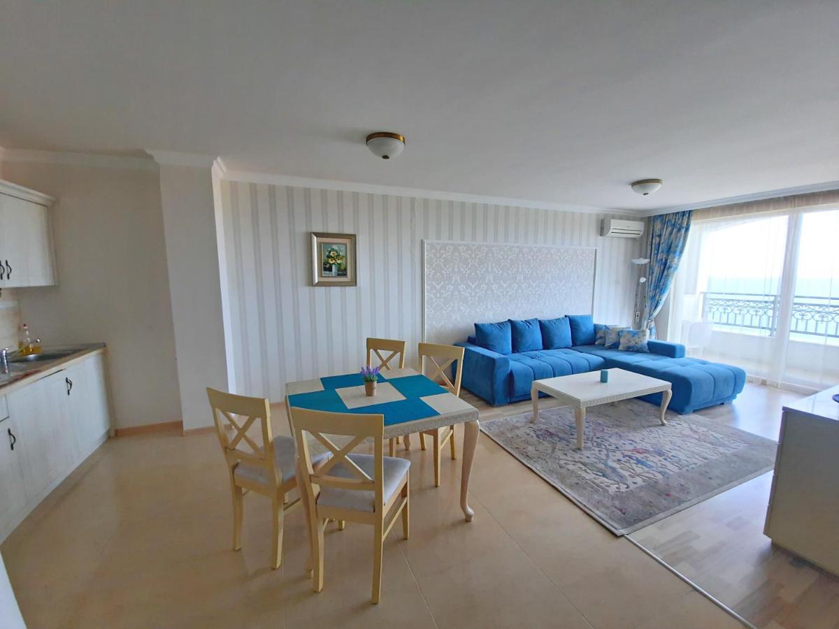 Private Apartments By The Sea With A Large Terrace In Apart Hotel! 포마리 외부 사진