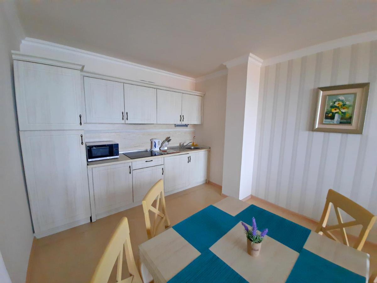 Private Apartments By The Sea With A Large Terrace In Apart Hotel! 포마리 외부 사진